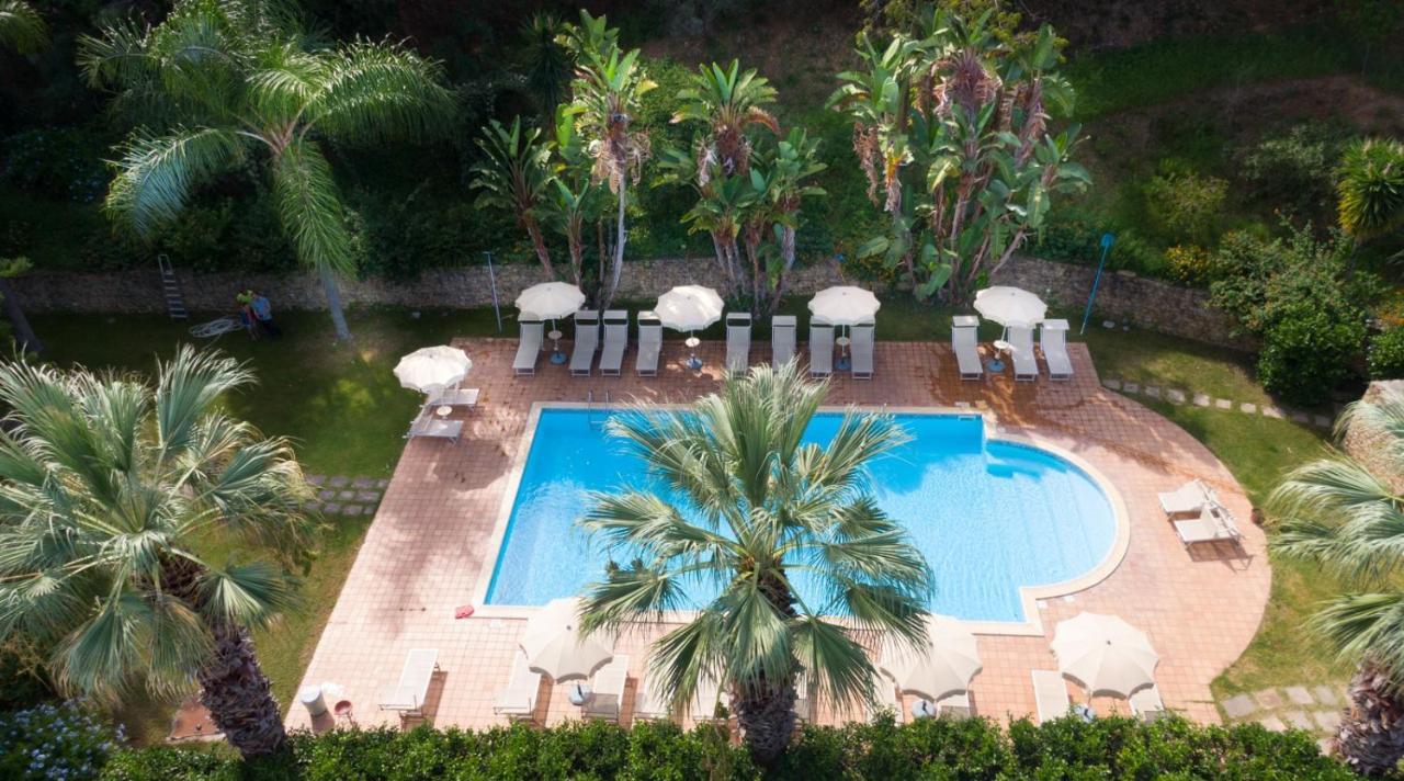 Agriturismo Villa Luca 산타가타디밀리텔로 외부 사진